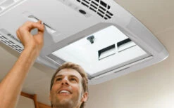 Dometic FreshLight 2200 Dachklimaanlage Mit Dachfenster -NIGR Camping Geschaft 238586 2384365